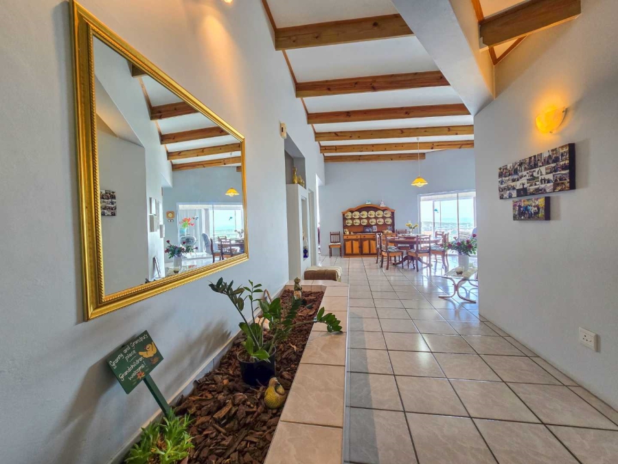 4 Bedroom Property for Sale in Stilbaai Wes Western Cape